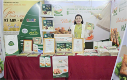 Hội chợ bánh đa nem Hà Tĩnh